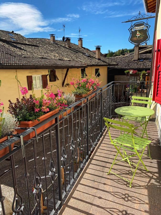 瓦雷那Grizzly Haus & Frosch Restaurant - Teritoria住宿加早餐旅馆 外观 照片